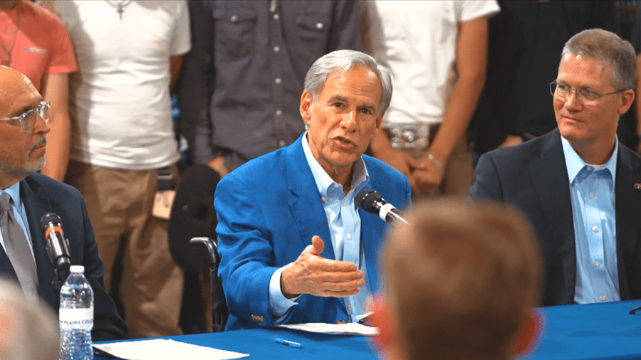 Major data center company backs Abbott's audit as Texas pauses new grid connections