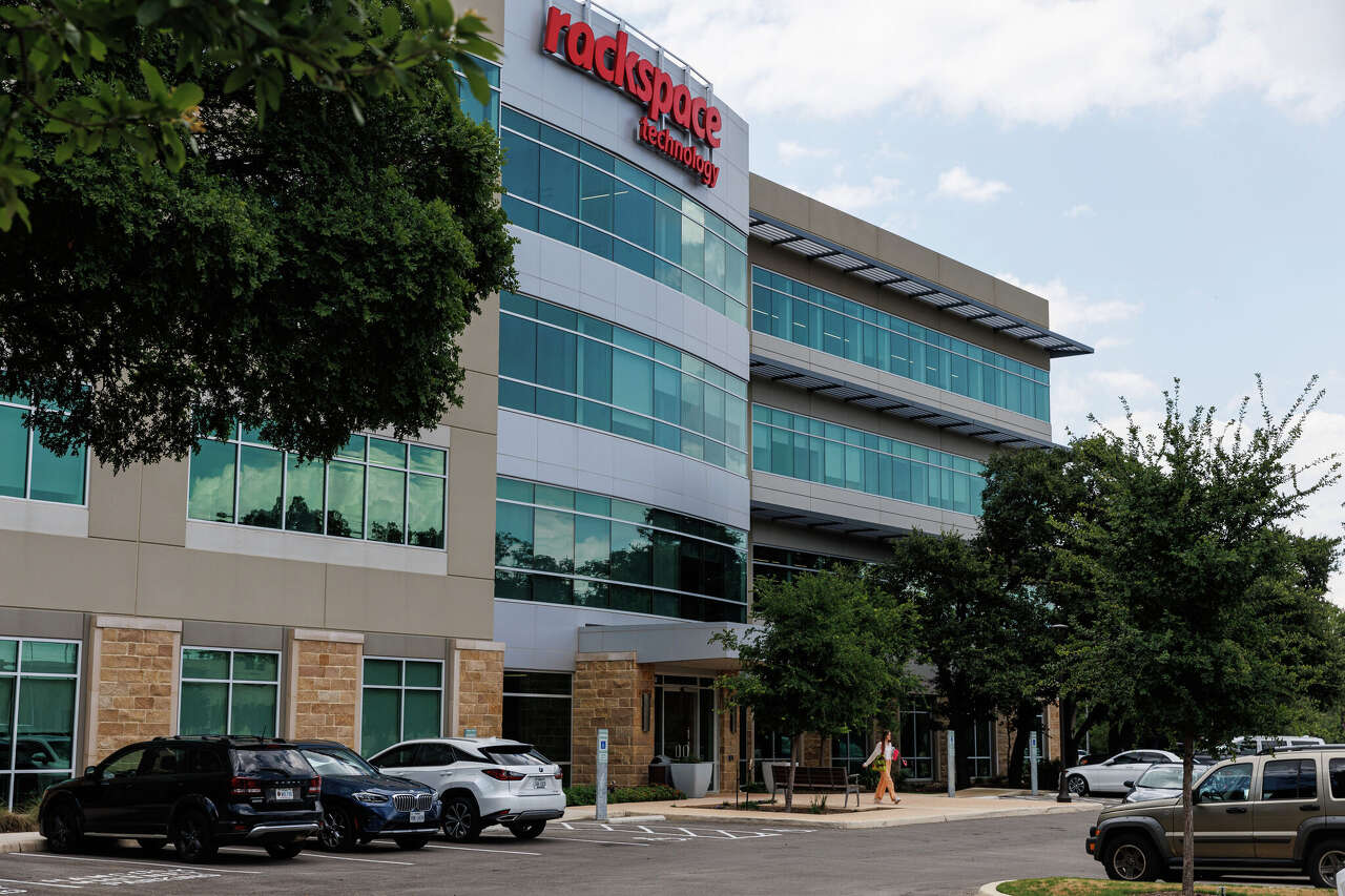 Rackspace faces investor lawsuit over AI strategy and stock drop