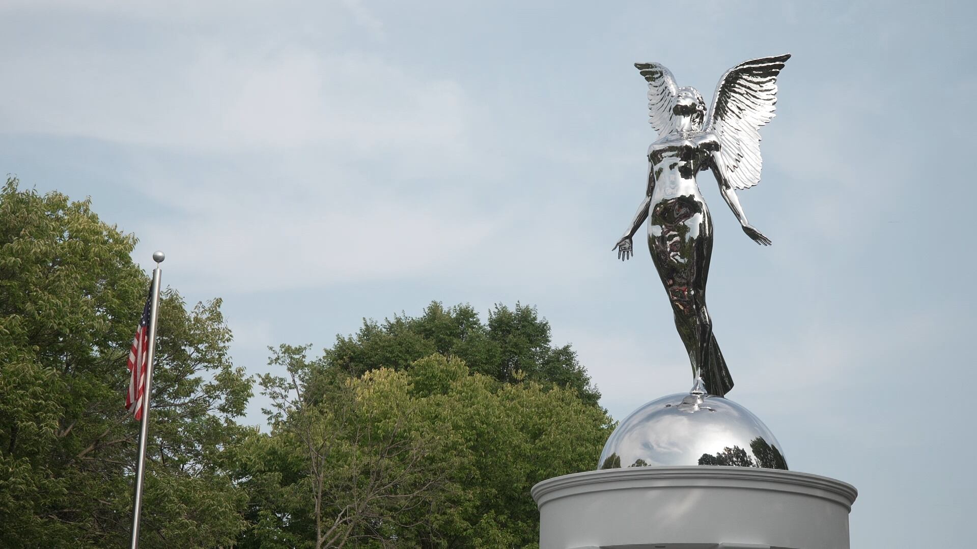 Angel-inspired monument dedicated to our nation's troops