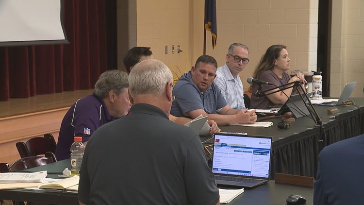 Palmyra School Board votes in four new members, weighs rehiring high school wrestling coach