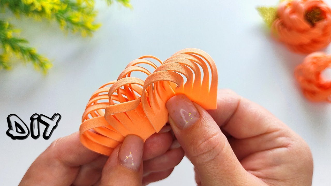 How handmade flowers add charm to crafts