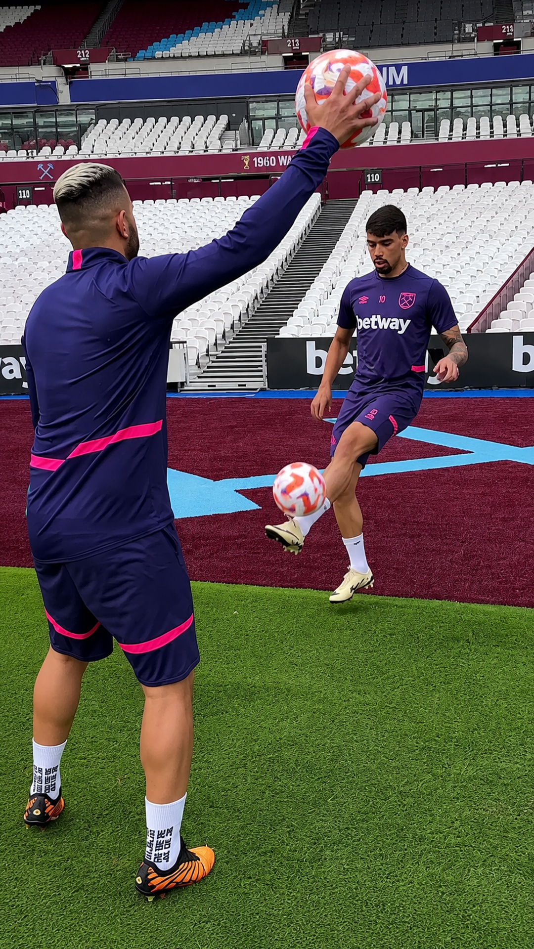 Paqueta and I tested our football ball control skills