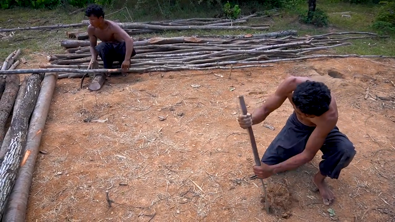 Watch these primitives struggle for days to make grape wine without tools