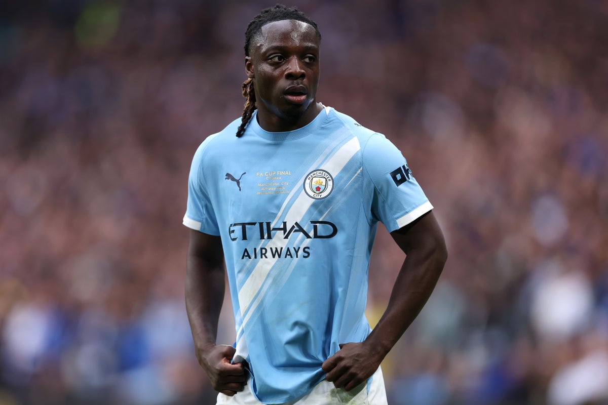 Jeremy Doku pens new Manchester City contract