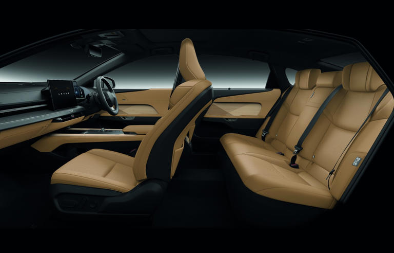 Lexus ES เจนฯ 8 ใหญ่ขึ้น โฉบเฉี่ยวขึ้น 2 ทางเลือก ‘ไฮบริด-EV’