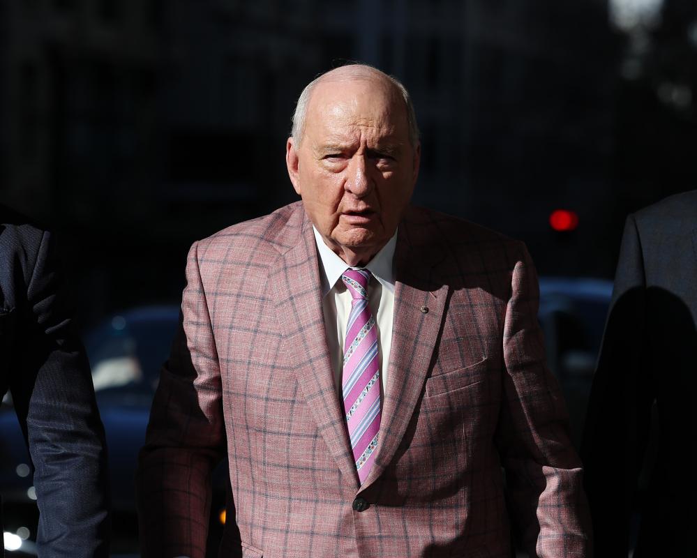 Mother of one of Alan Jones's alleged victims told him 'I should have protected you', court hears