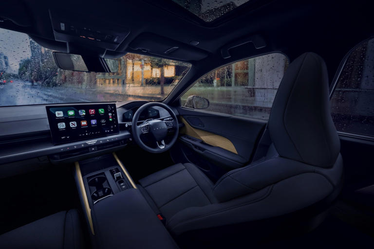 Lexus ES เจนฯ 8 ใหญ่ขึ้น โฉบเฉี่ยวขึ้น 2 ทางเลือก ‘ไฮบริด-EV’