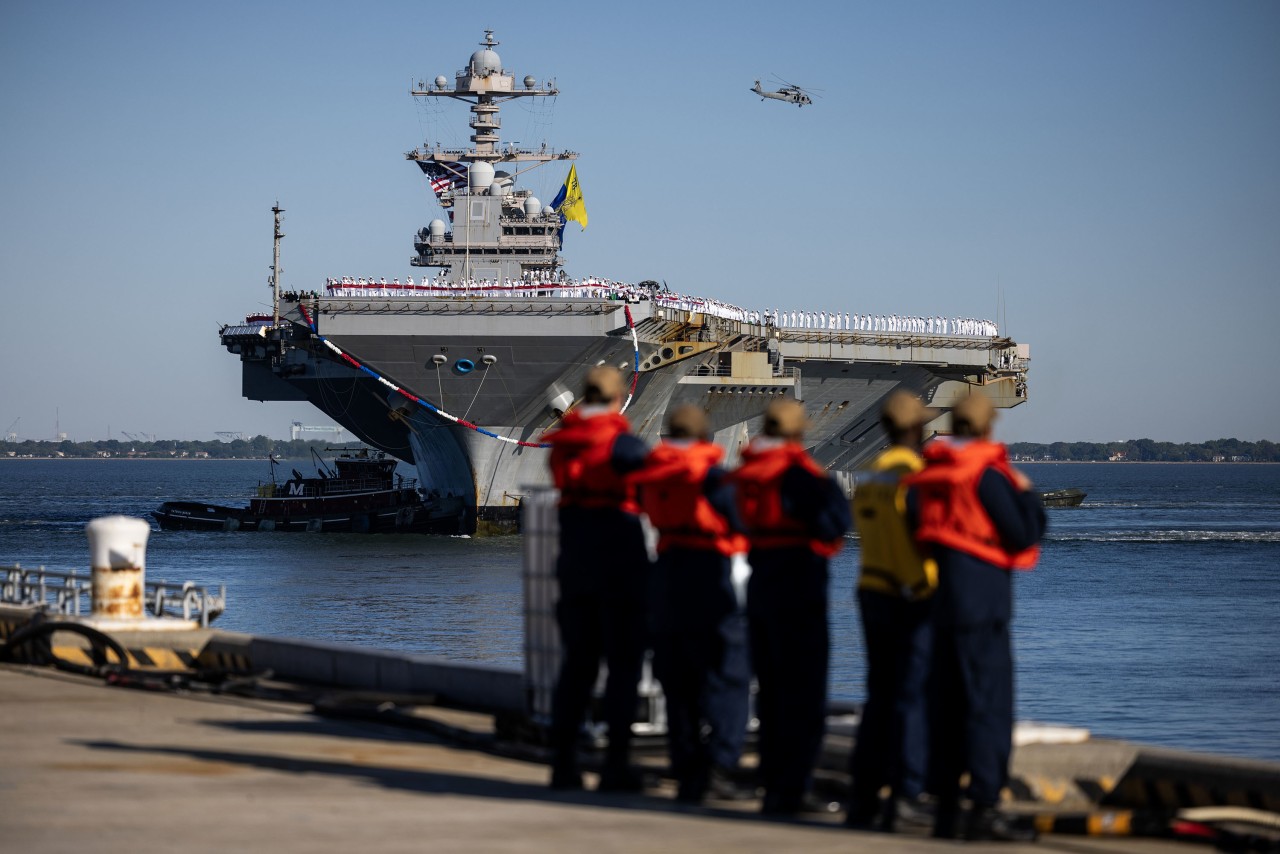 Trump orders Navy to restore old technology in aircraft carriers, costing billions