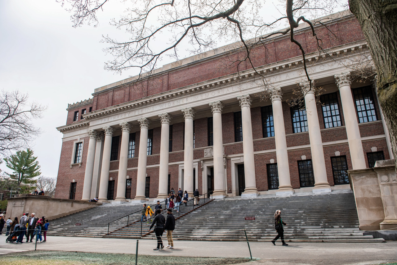 Judge dismisses Trump administration's antisemitism case against Harvard
