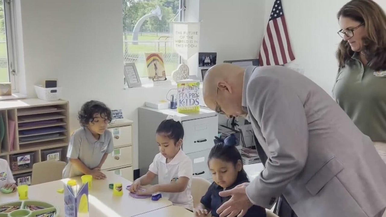 Miami-Dade students head back to class for first day of school