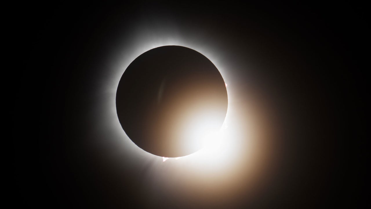 Total solar eclipse live stream today: Here’s where you can see the ...