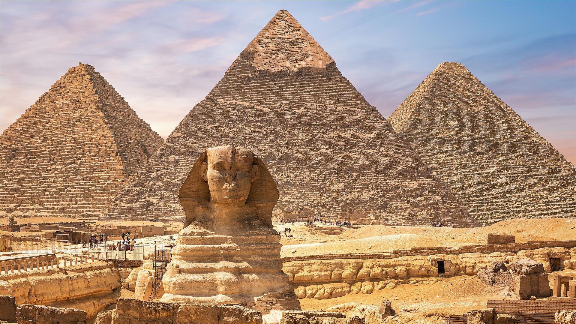 Bizarre things discovered inside the pyramids