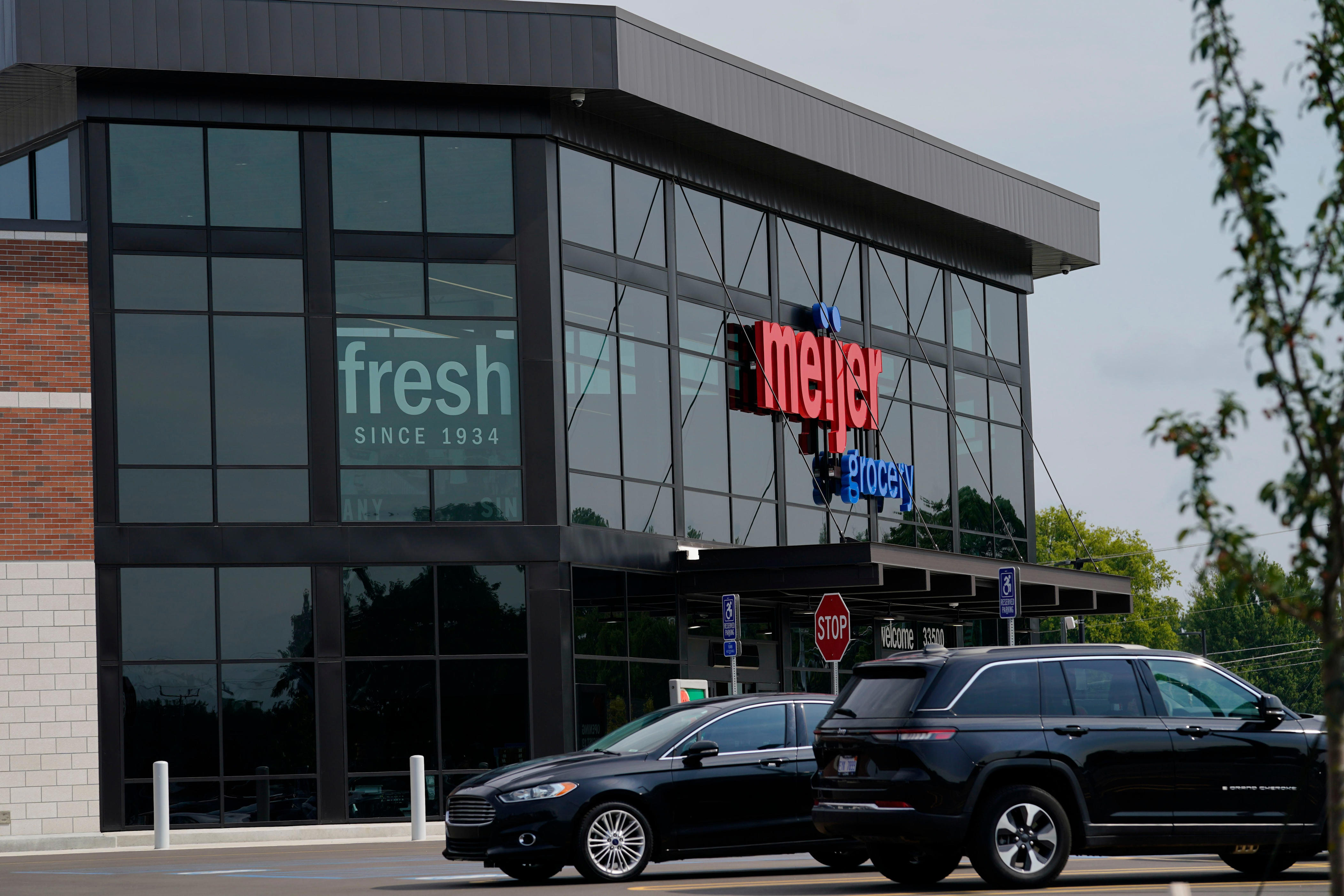 Take a sneak peek inside Livonia's new smaller-format Meijer grocery