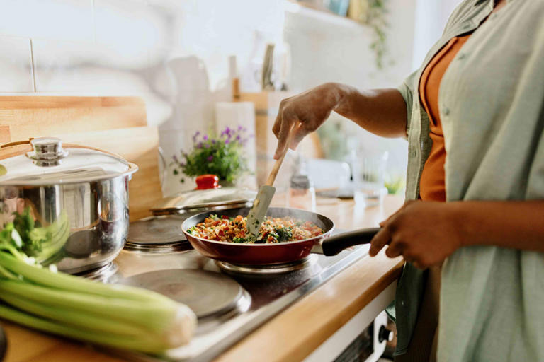 11-cooking-methods-ranked-from-healthiest-to-least-healthy-by-dietitians