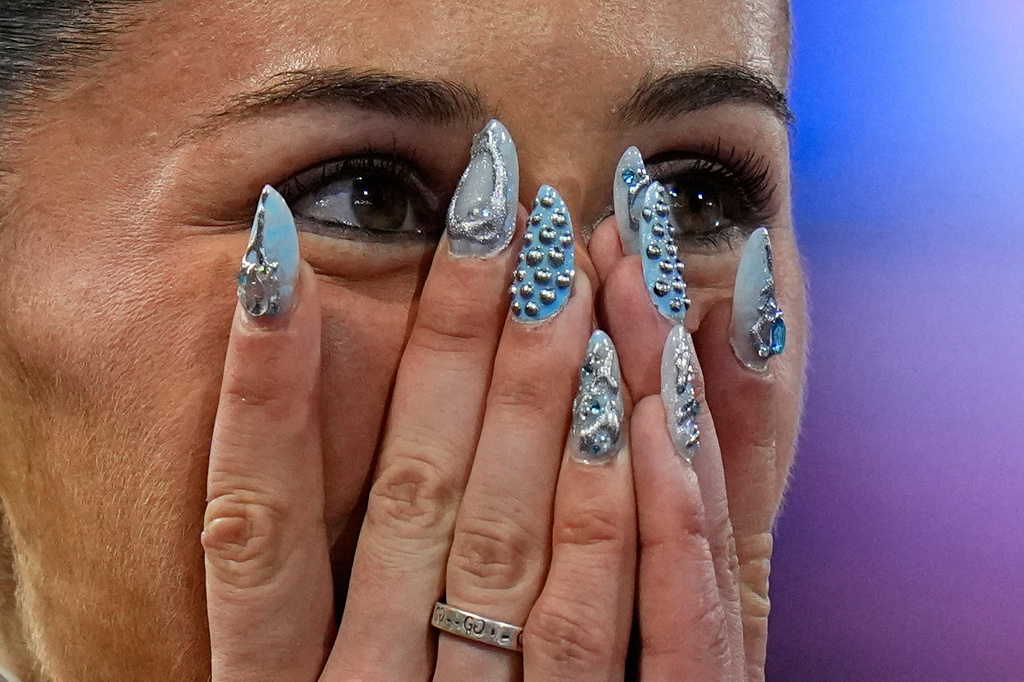 i-want-it-all-british-sprinter-amy-hunt-hits-high-notes-in-medal