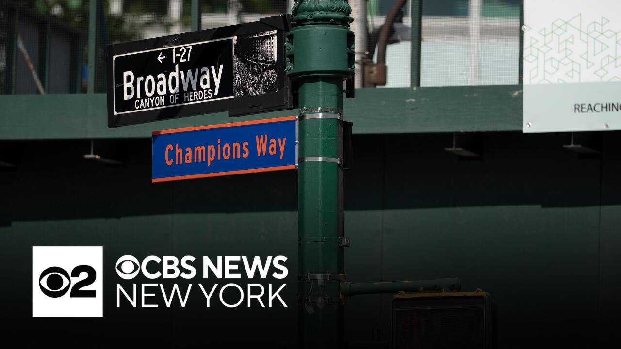 Champions Way street sign from Knicks parade sells for $30.5K at auction