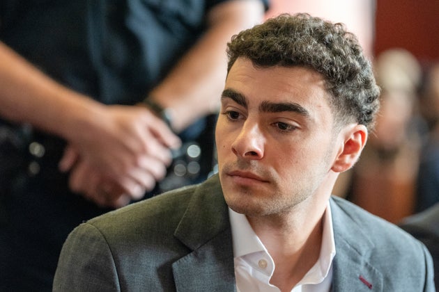 Luigi Mangione expected to plead guilty to charges in federal healthcare CEO killing case