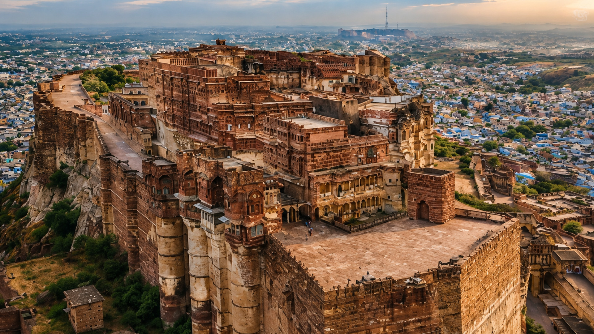 India’s ancient fortress standing above a sea of blue rooftops
