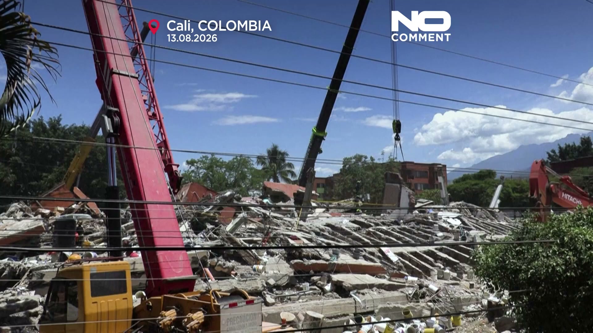 Colômbia: estação de abraços leva conforto entre os escombros