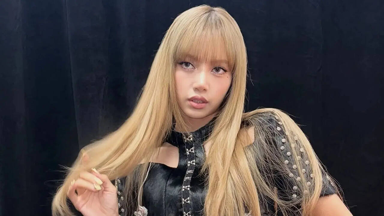 Blackpink Lisa's special note for BLINKs on 10th anniversary is made of promises to carry love going forward