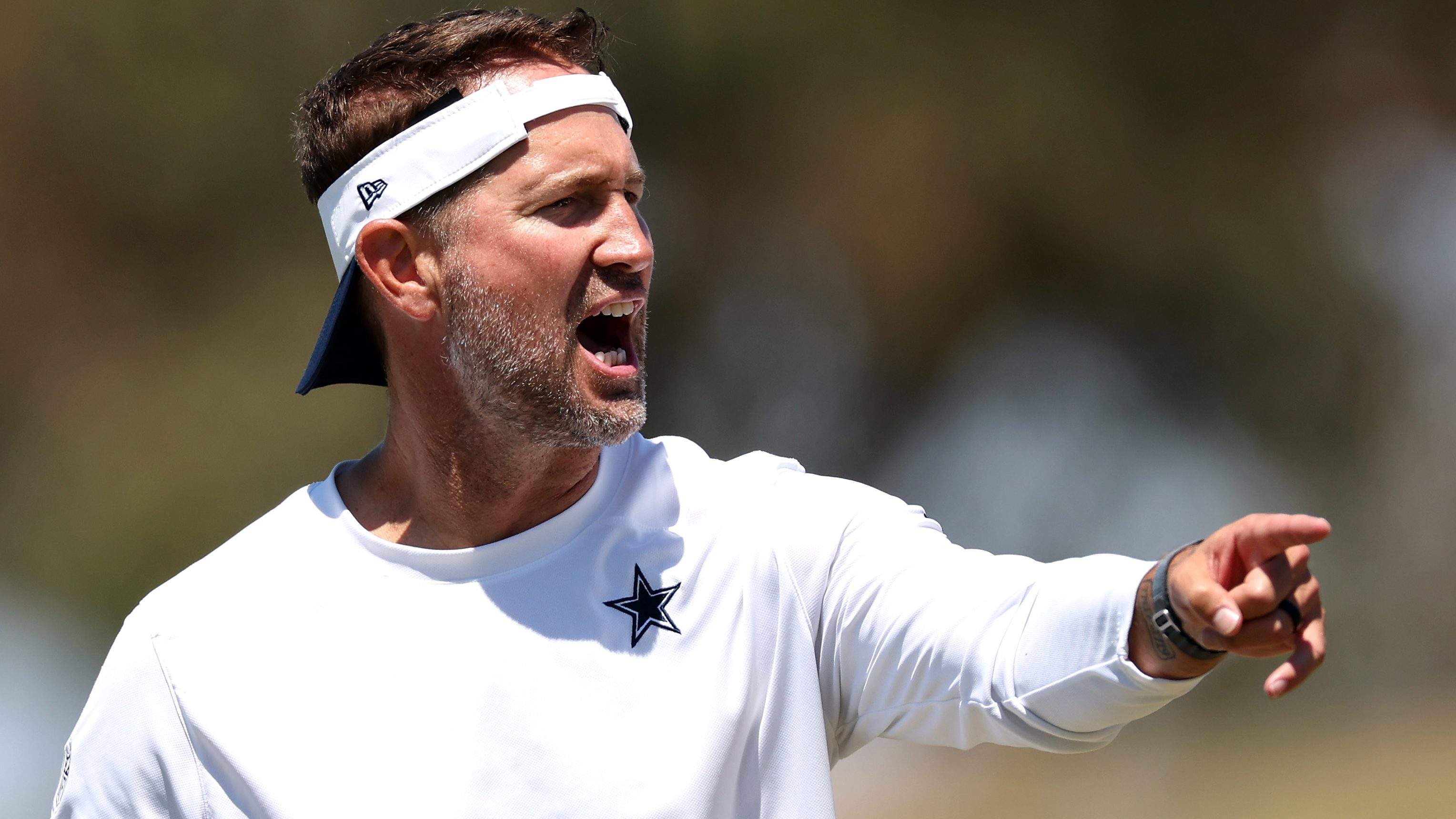 Cowboys coach makes NFL trade deadline plans clear