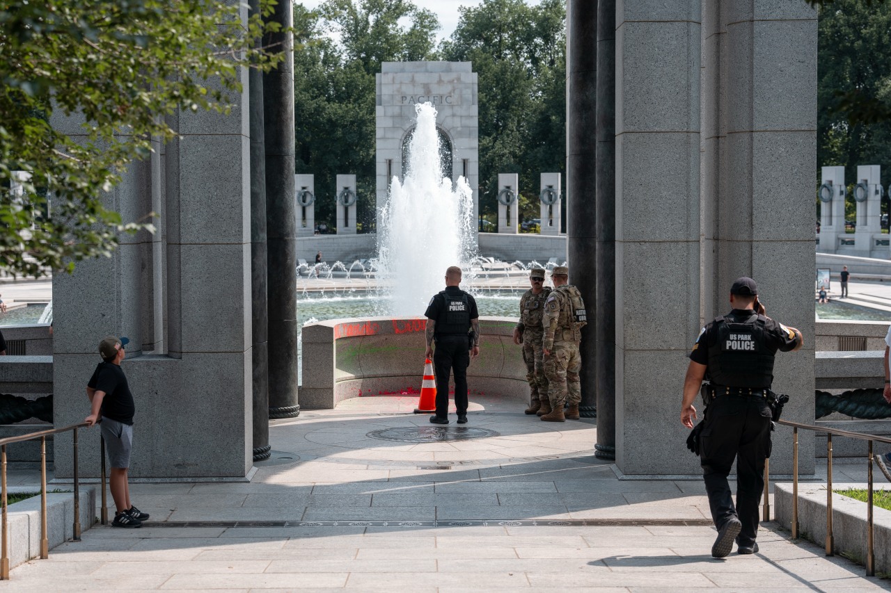 Suspect to be charged with vandalizing DC World War II Memorial