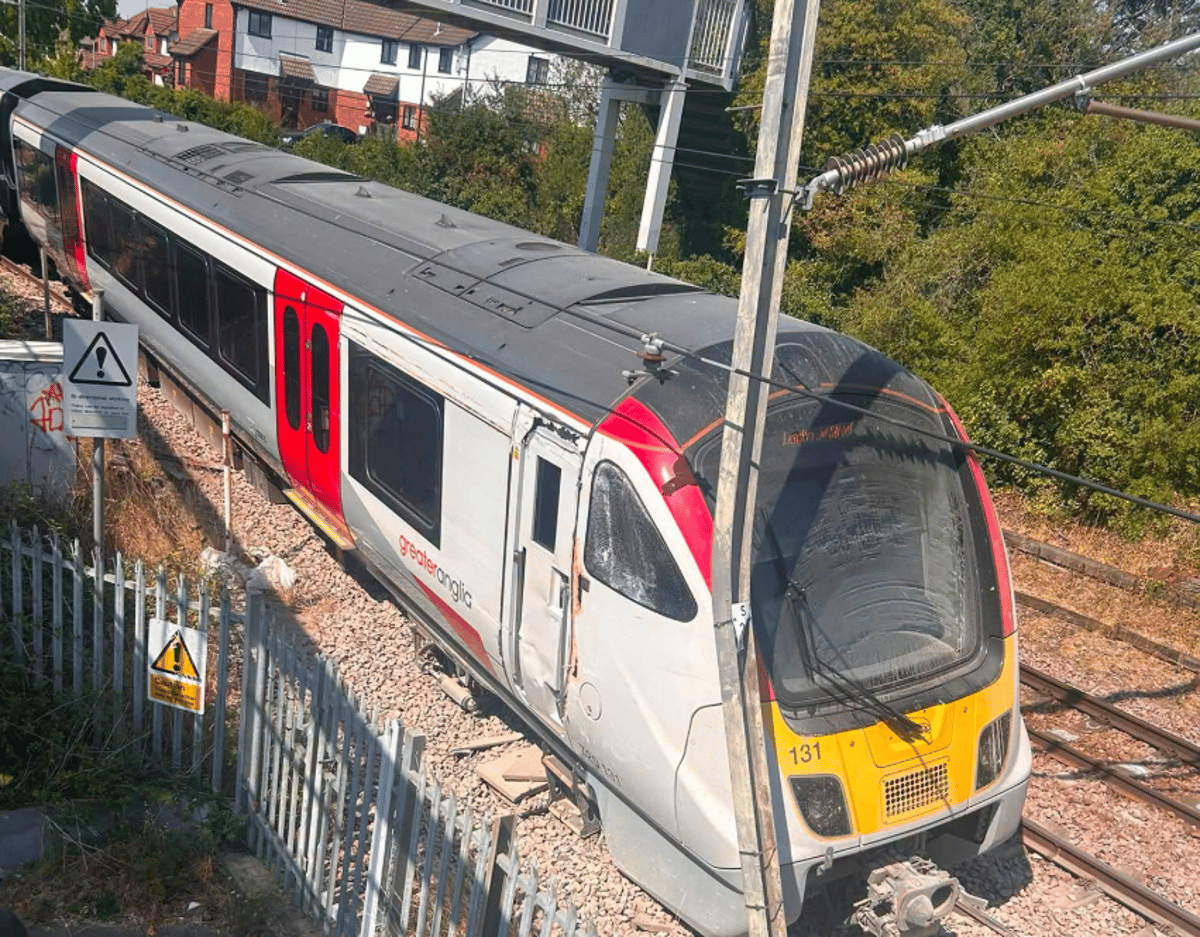 Liverpool Street trains cancelled as second train derails in 24 hours