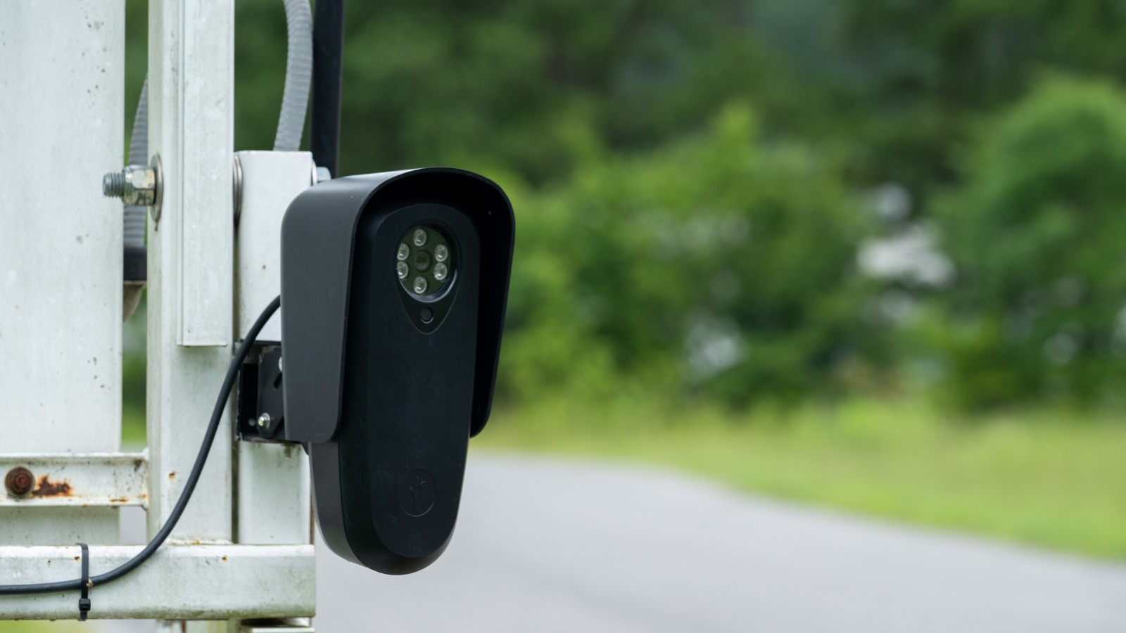 Flock CEO defends tracking car movements amid national privacy backlash