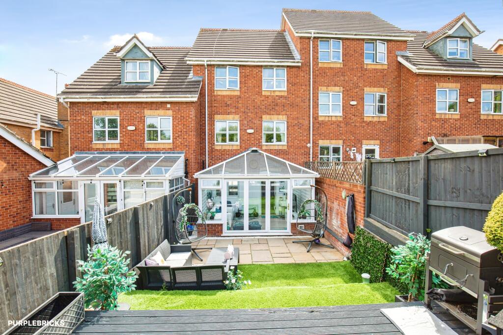 Glorious and modern 4 bed Blackpool town house with open plan design ...