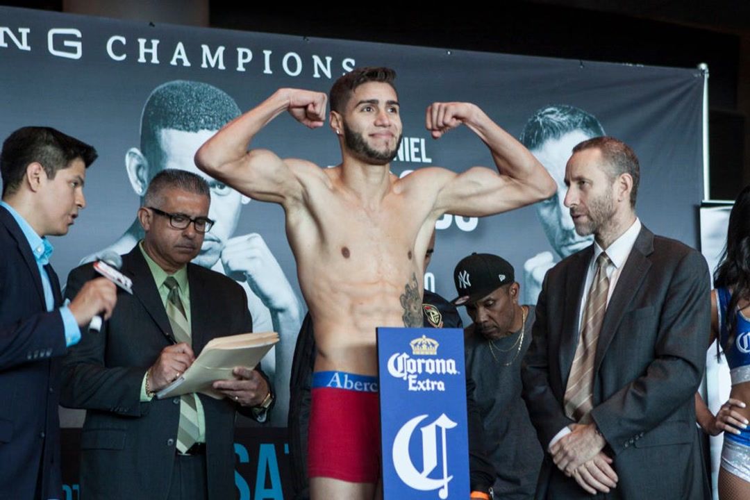 Boxer who suffered severe brain hemorrhage from illegal punches dies 10 ...