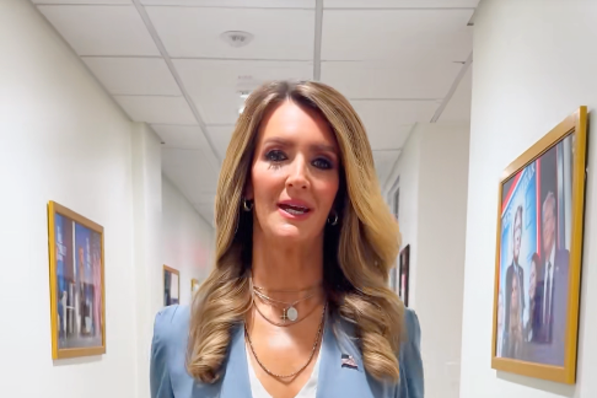 Trump cabinet member video reveals office is full of self-portraits