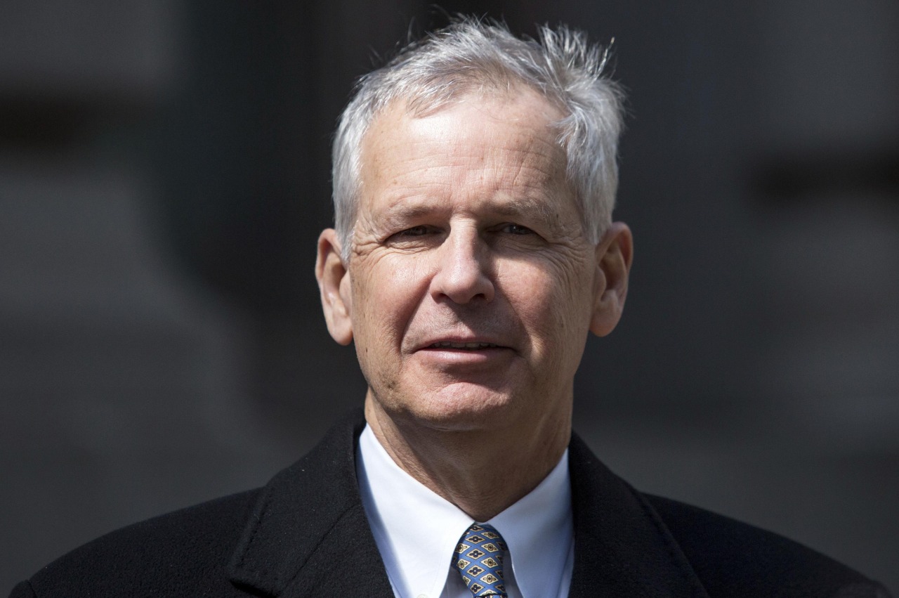 Charlie Ergen agrees to take controlling stake in MobileX
