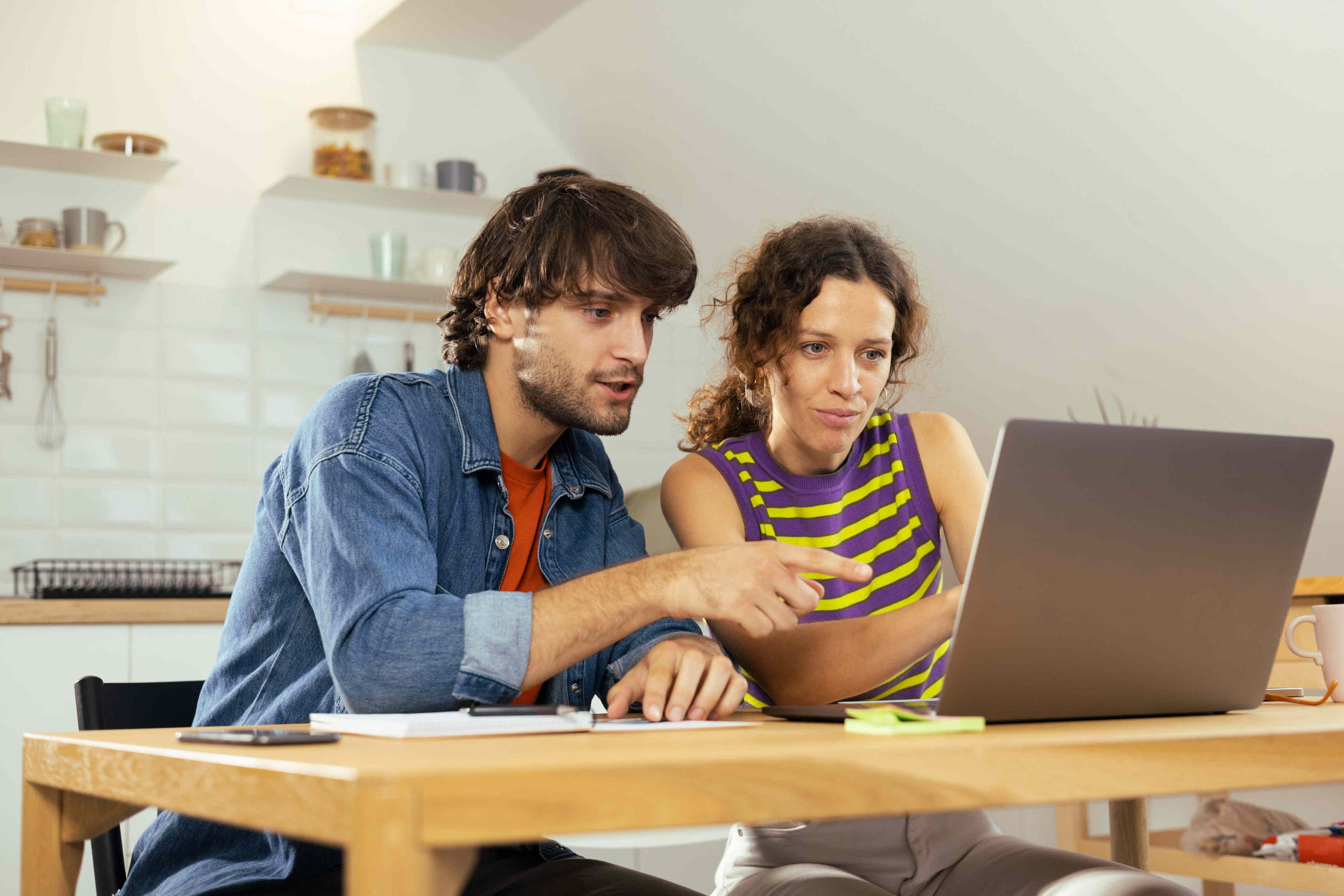 How average earners can grow wealth through consistent saving and smart financial strategies