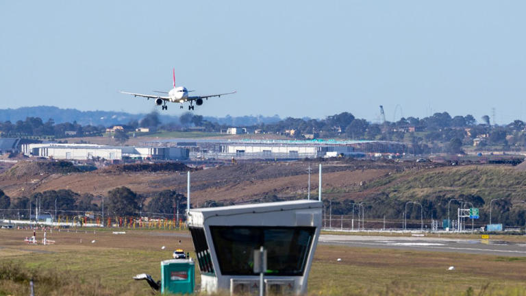 Union raises alarm over Sydney Airport