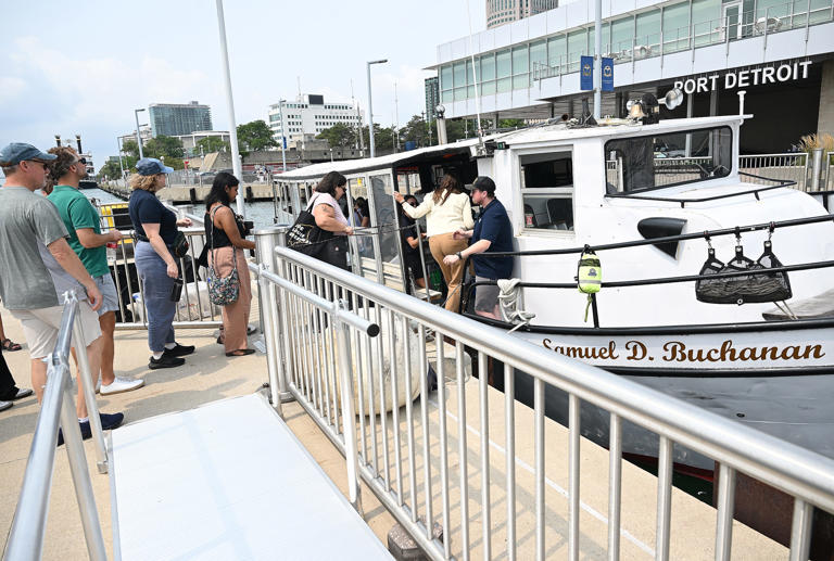 Unique Detroit River boat tours give officials chance to see ...