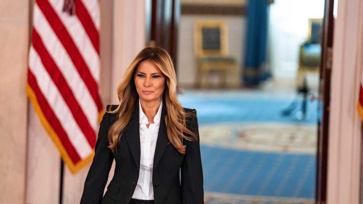 Melania Trump clobbered by 'bombshell' threat as Epstein investigators ...