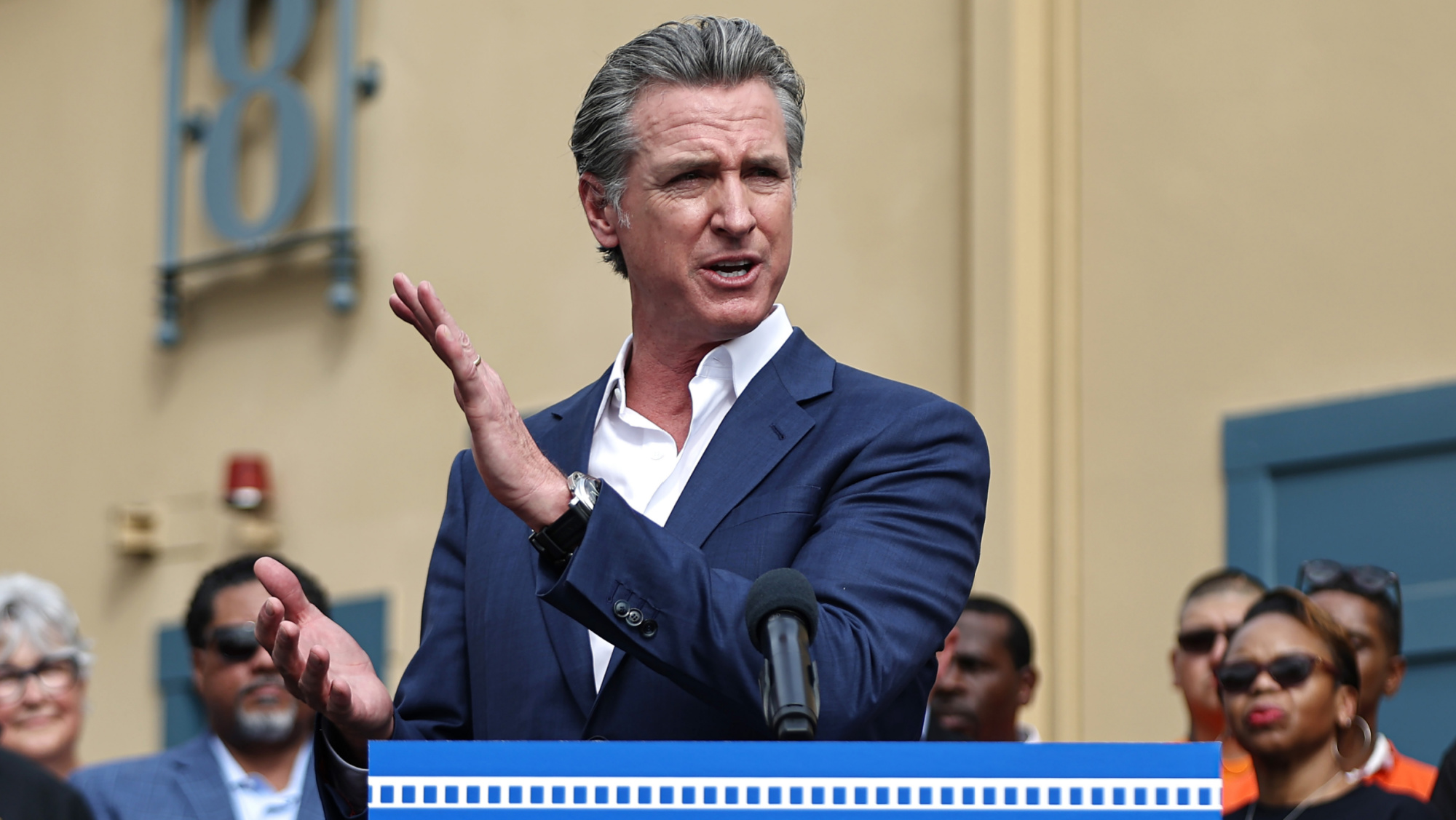 Hollywood scrambles to address California's business tax credit law
