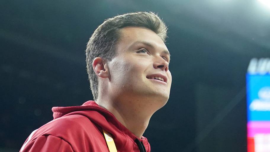 Latest 49ers injury update all but ensures fringe QB makes 53-man roster