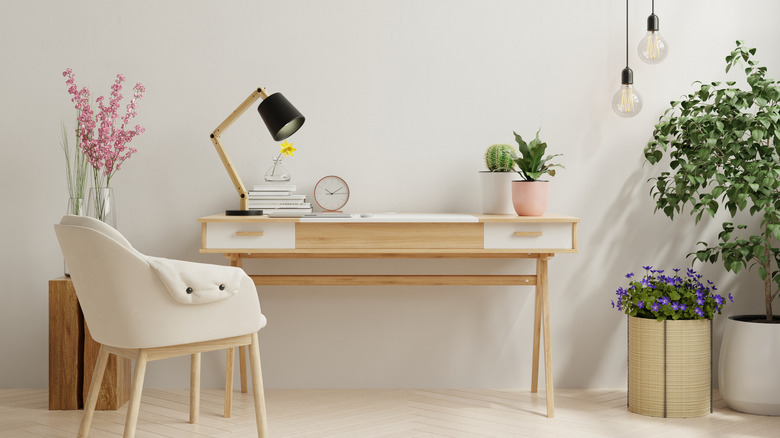 15 ways to style a work-from-home desk
