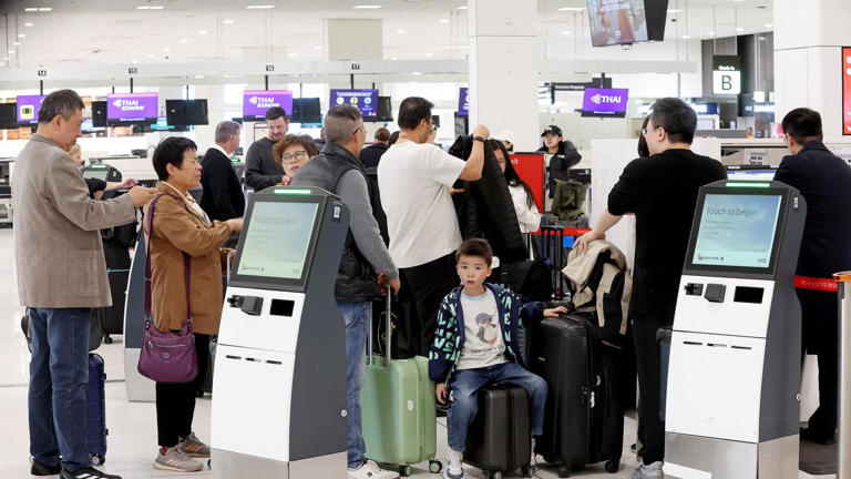 Union raises alarm over Sydney Airport