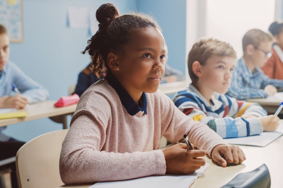 Lurie Children's doctor shares tips on how to spot kids' back-to-school anxiety