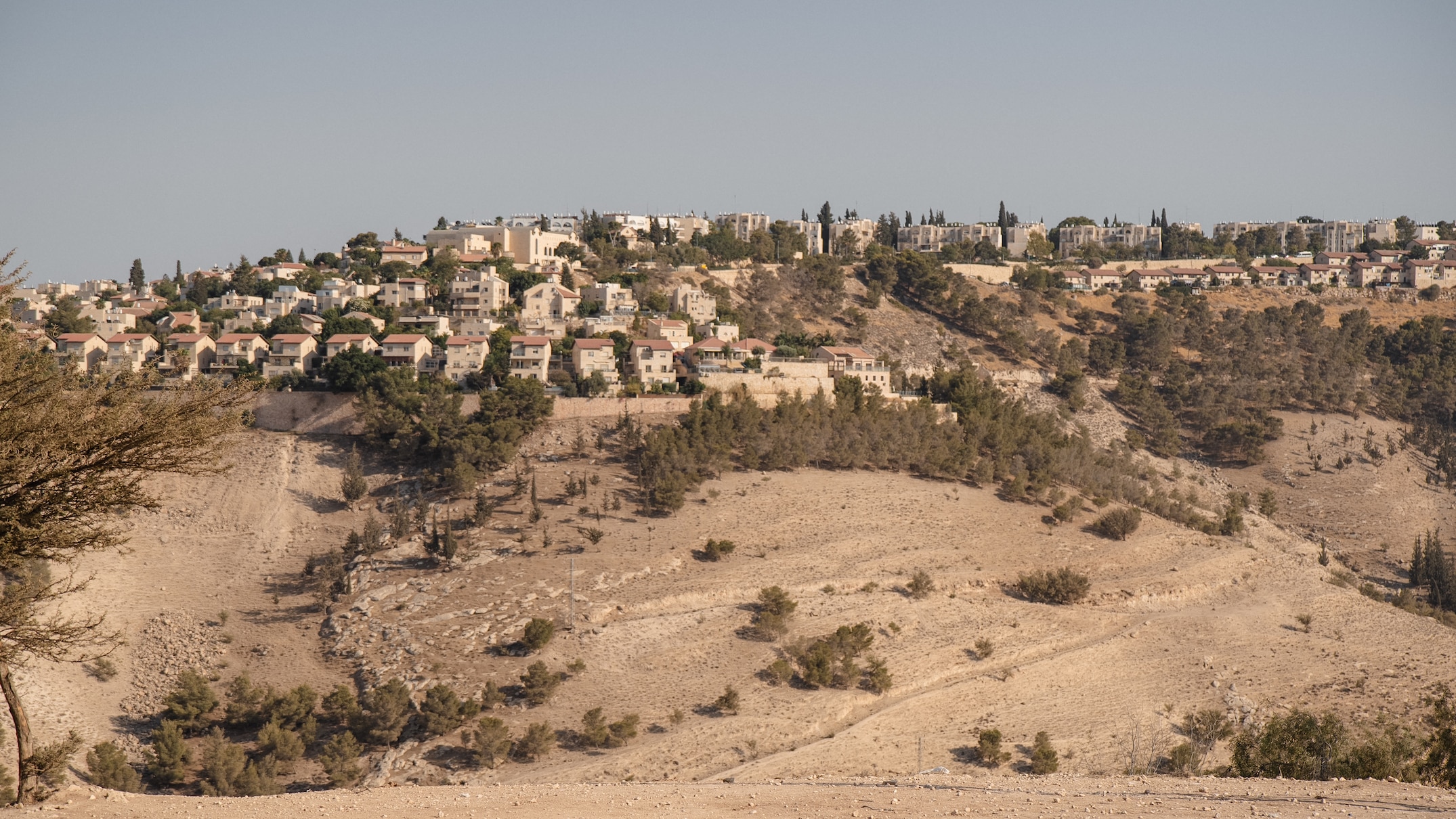 Israel closes UK consulate as three G7 countries ban settlement imports