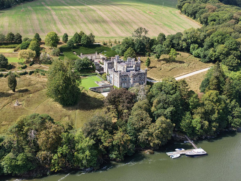 mark-zuckerberg-buys-gothic-castle-near-meta-hq-in-ireland-on-400-acre