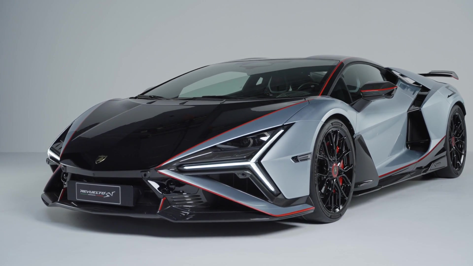 lamborghini-revuelto-sv-l-essenza-della-guida