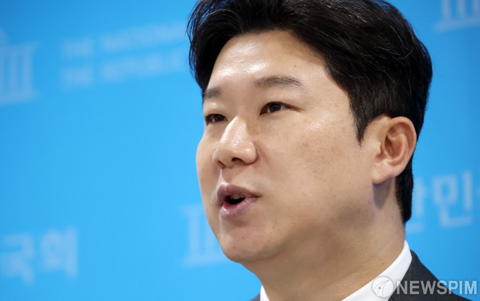 입장 밝히는 진종오 의원