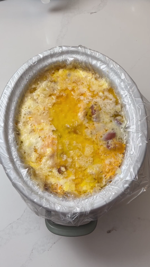 A simple crockpot mac and cheese recipe worth trying