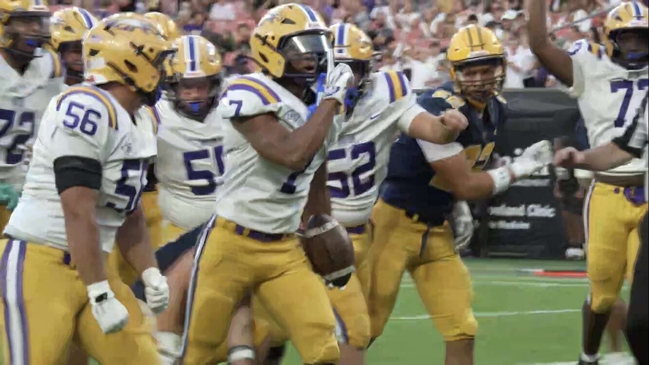 Avon rallies on final drive, beats St. Ignatius with 2-point conversion
