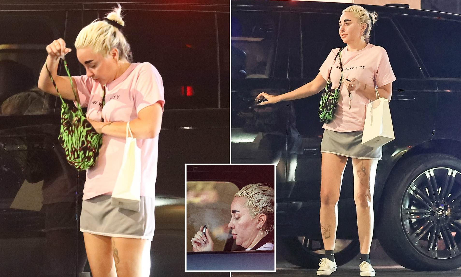 Amanda Bynes vapes outside Hollywood sex shop after reacting to Hayden Panettiere's death