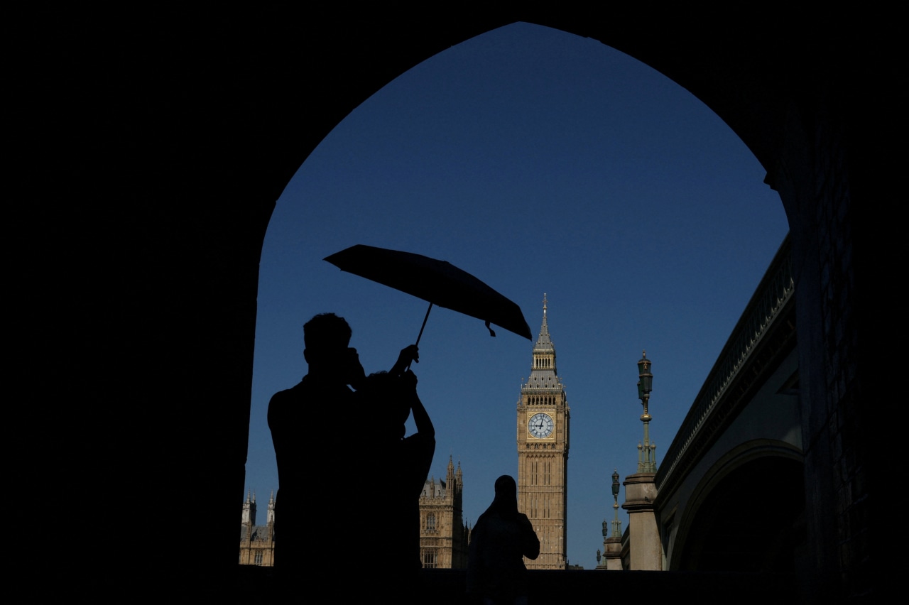 UK government borrowing rose despite record income tax revenue