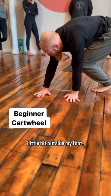 Step-by-step guide to master your first cartwheel